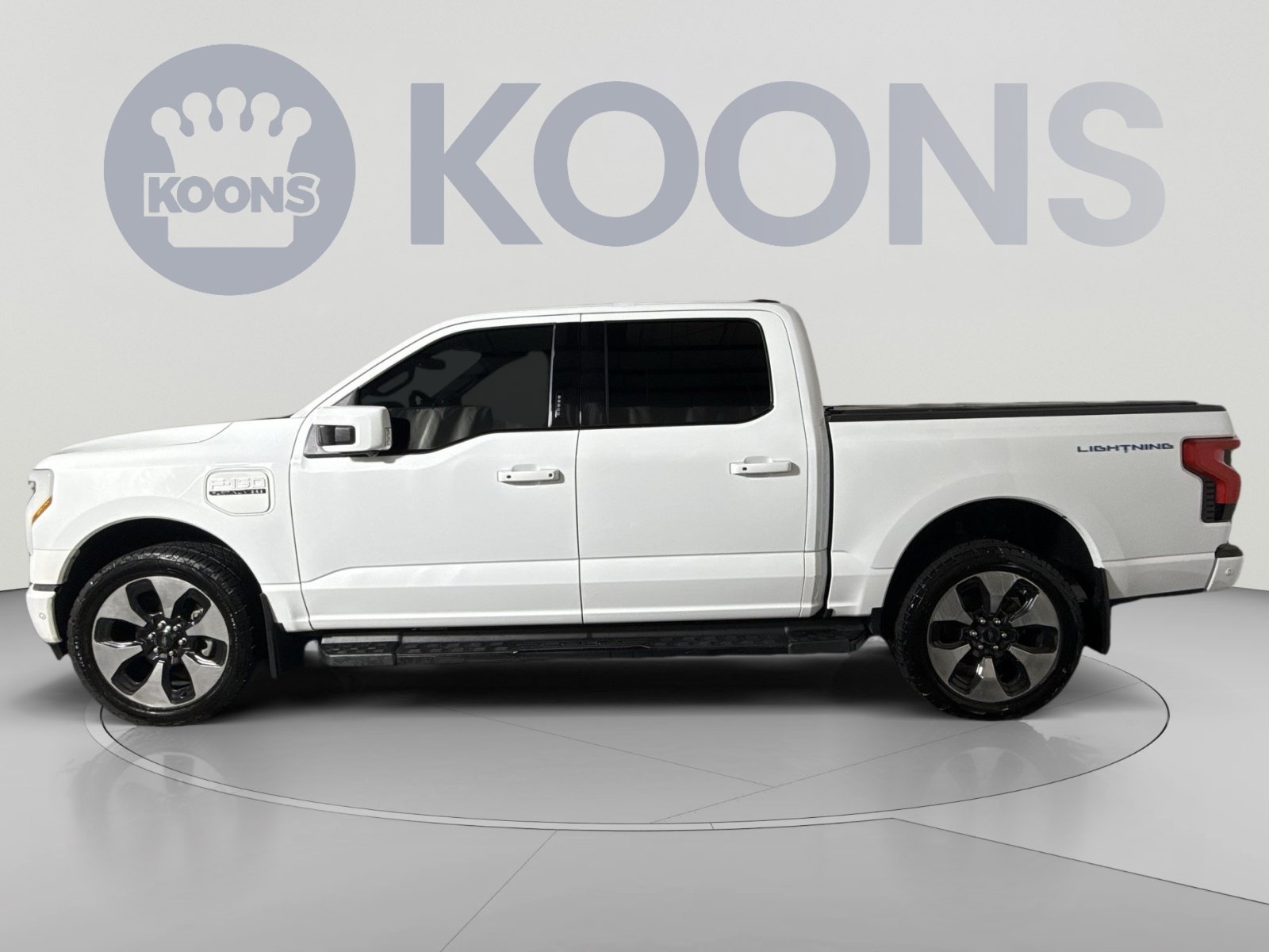 Used 2023 Ford F150 Lightning Platinum AWD/4WD image 2