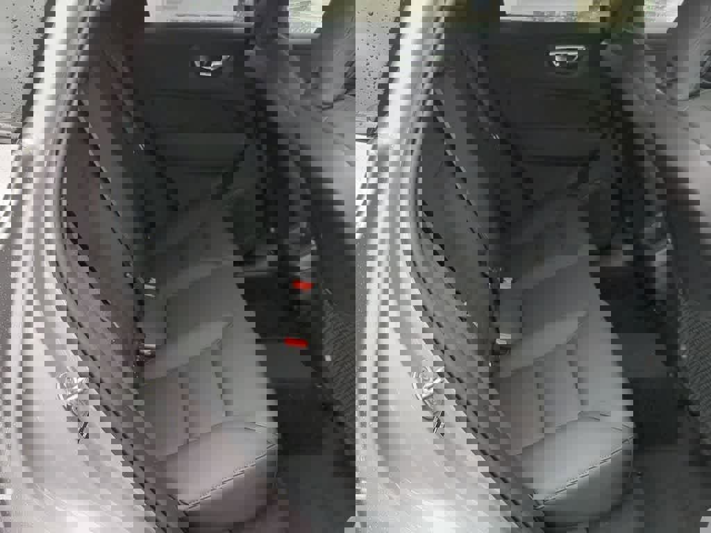 New 2026 Volvo XC60 B5 Plus w/ Protection Package Premier image 19