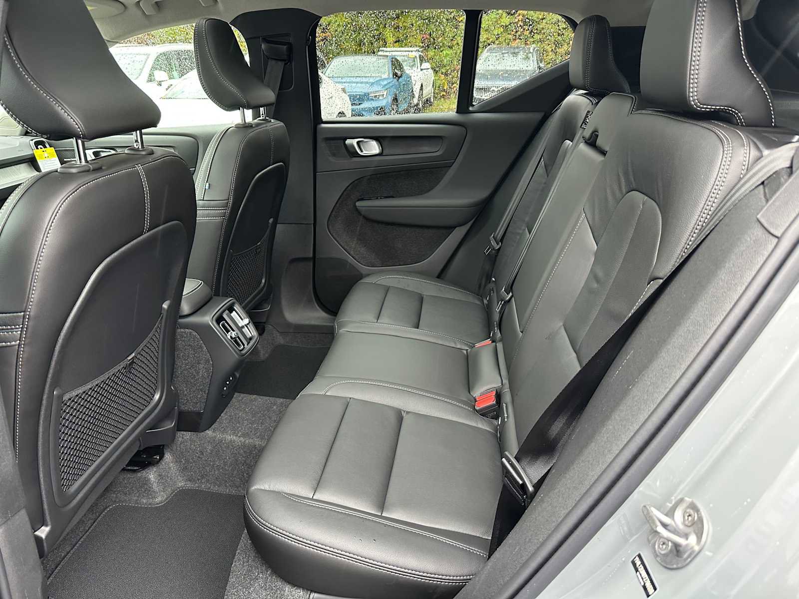 New 2026 Volvo XC40 B5 Ultra w/ Climate Package image 15