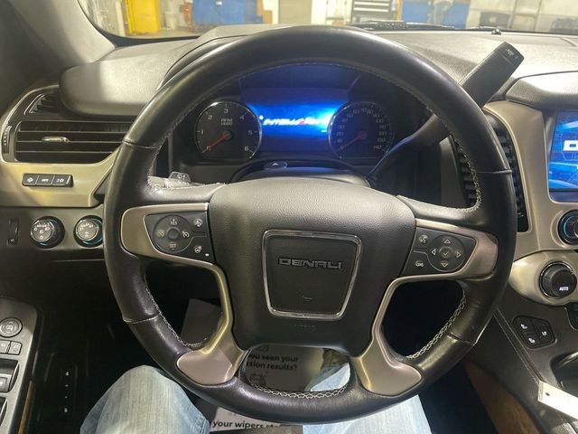 Used 2020 GMC Yukon XL Denali w/ Denali Premium Package AWD/4WD image 14