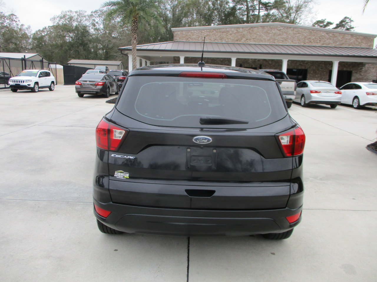 Used 2019 Ford Escape S image 26