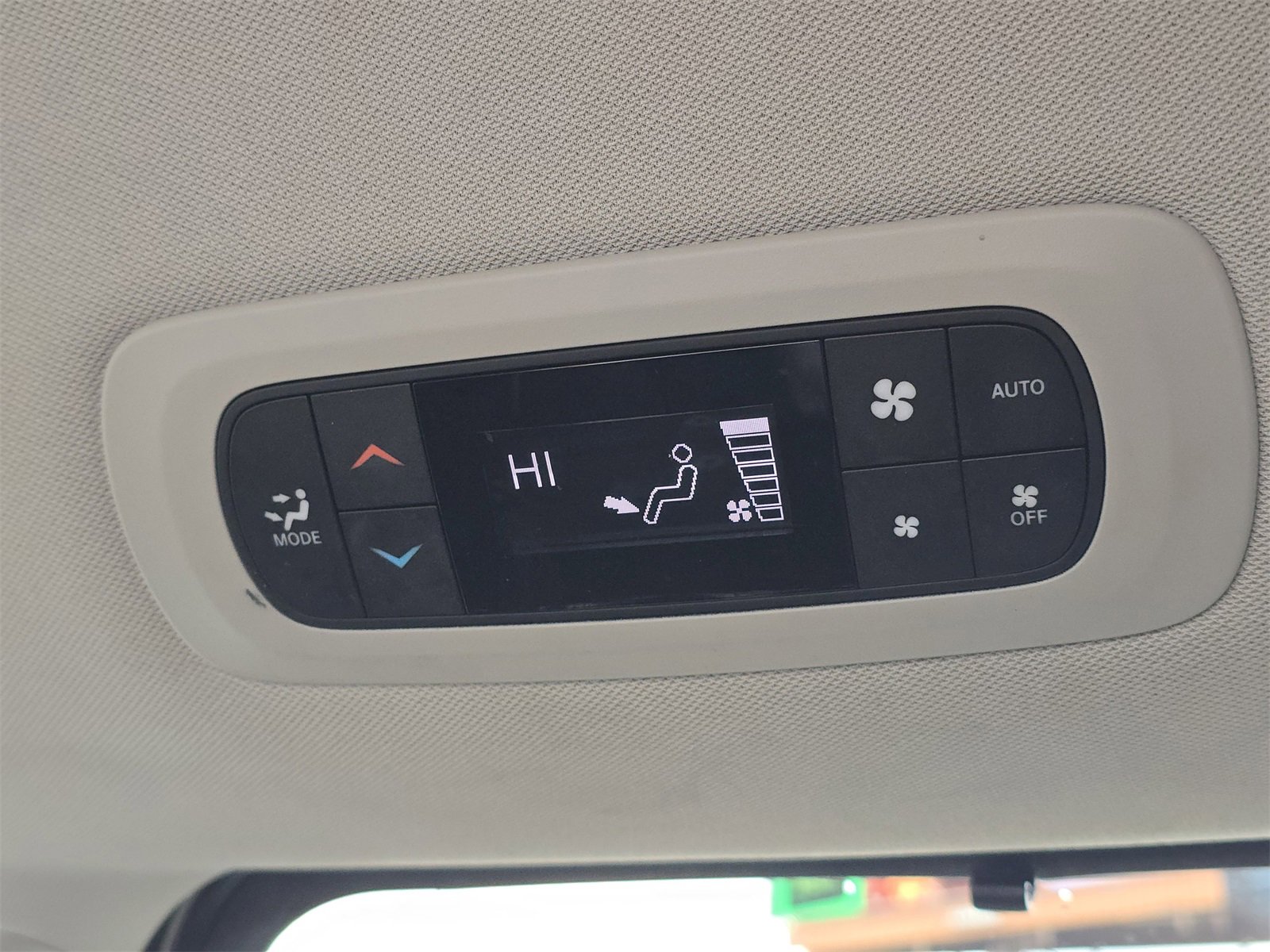 Used 2017 Chrysler Pacifica Touring-L image 17