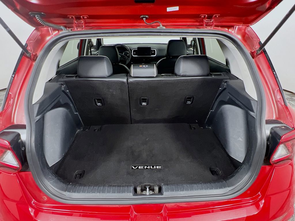 Certified 2022 Hyundai Venue Limited image 26