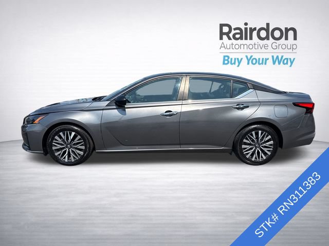 Used 2024 Nissan Altima 2.5 SV FWD image 4