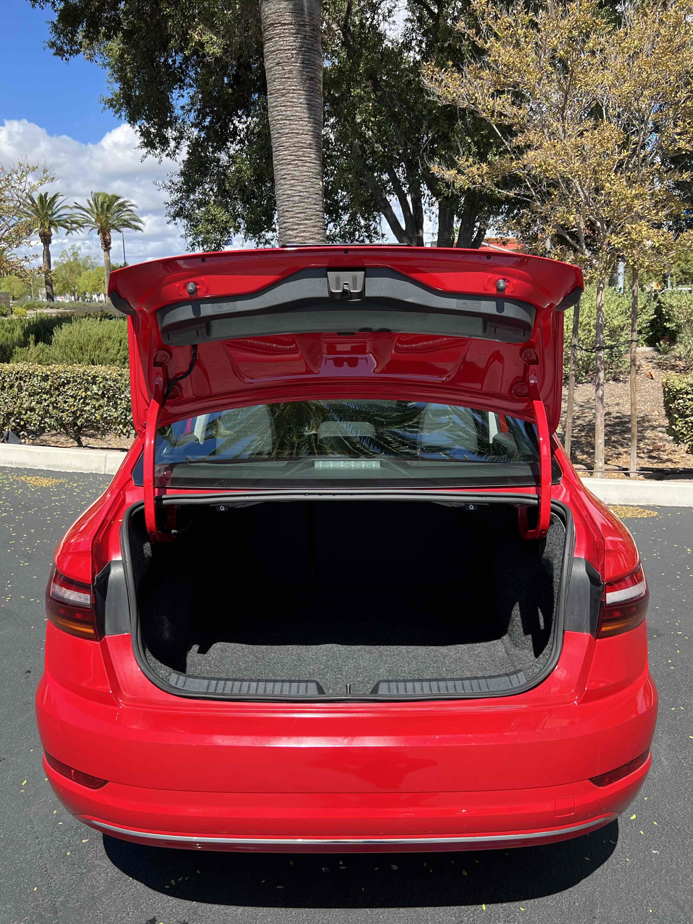 Used 2019 Volkswagen Jetta S image 64