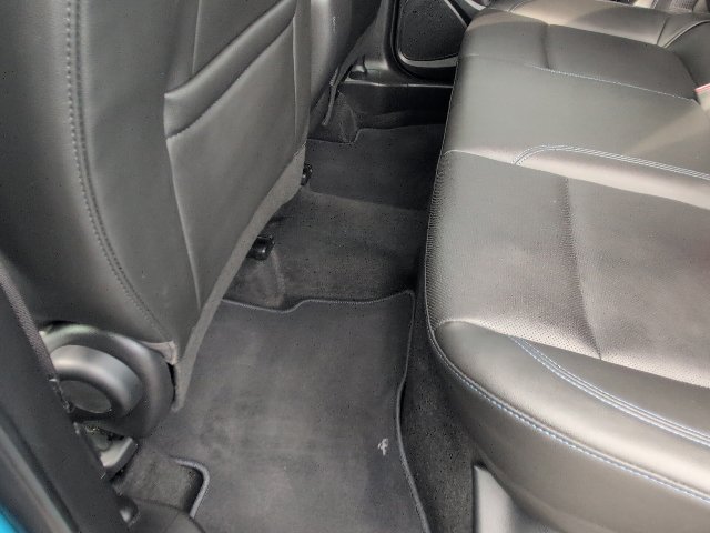 Used 2025 Buick Encore GX Sport Touring AWD/4WD image 35