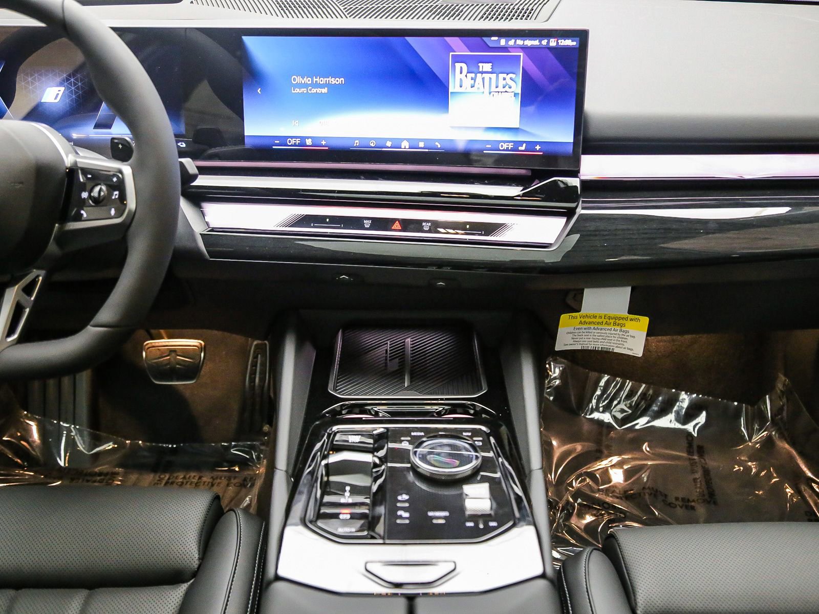New 2027 BMW 550e xDrive AWD/4WD image 14