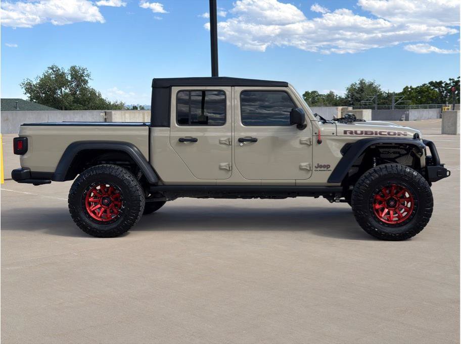 Used 2022 Jeep Gladiator Rubicon w/ Cold Weather Group AWD/4WD image 9