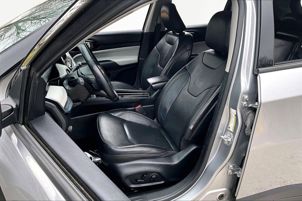 Used 2022 Jeep Compass Limited image 25