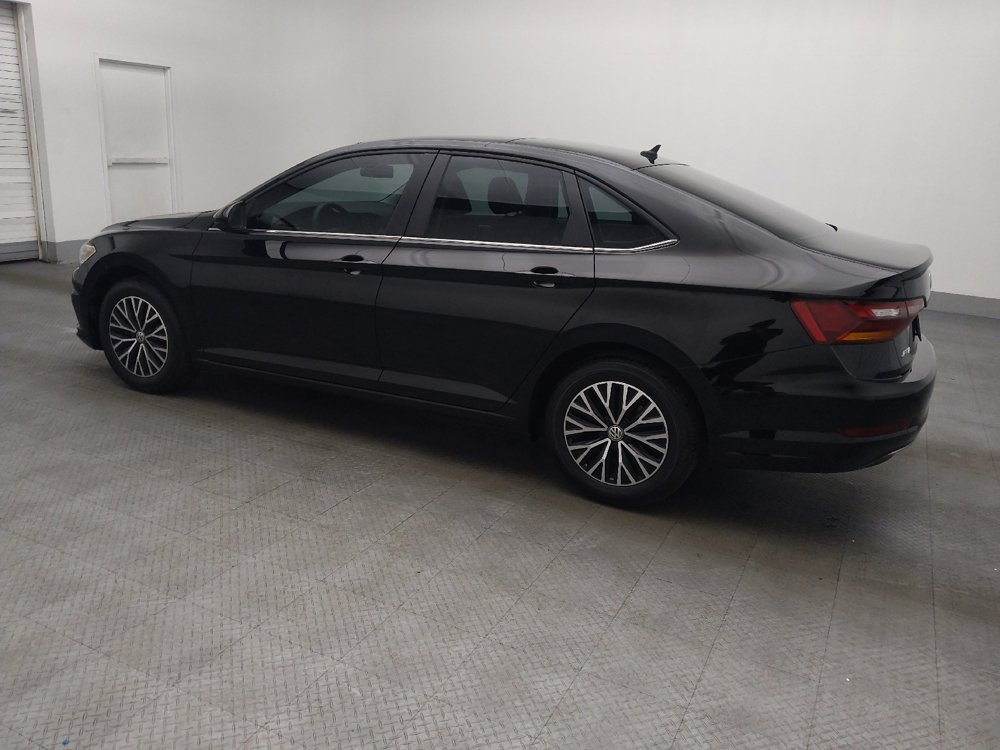 Used 2019 Volkswagen Jetta SE w/ Cold Weather Package image 3