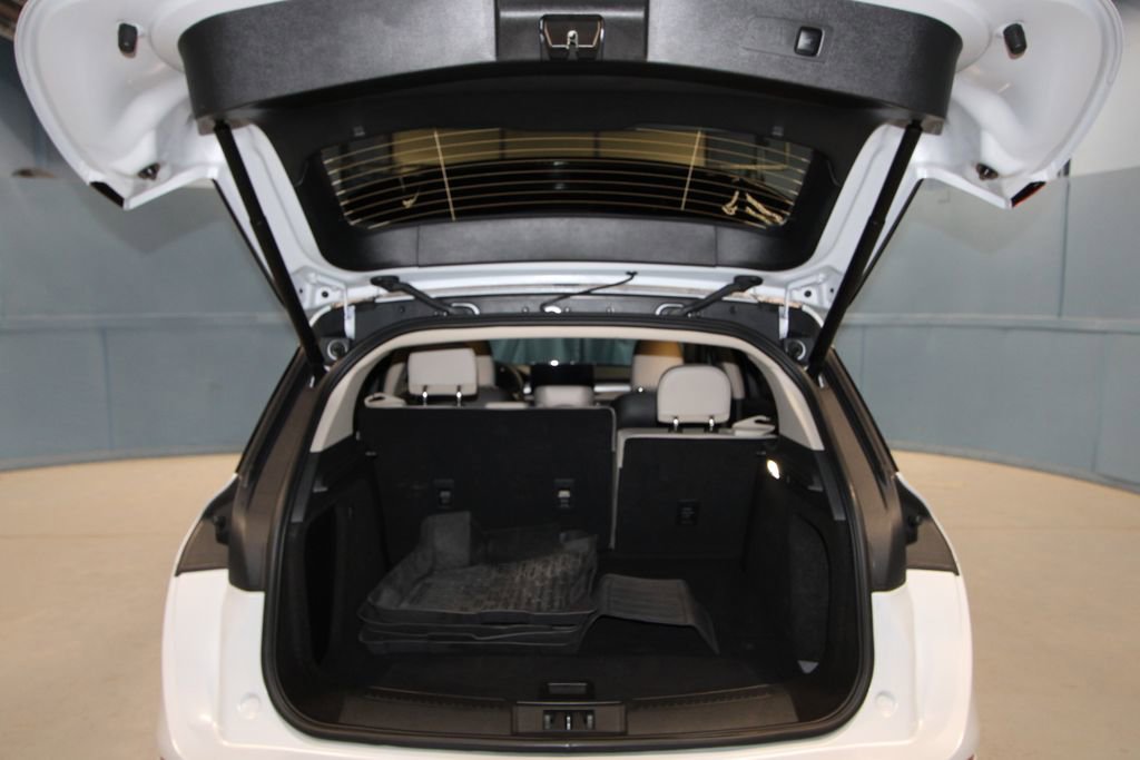 Used 2025 Lincoln Corsair AWD w/ Equipment Group 101A image 37