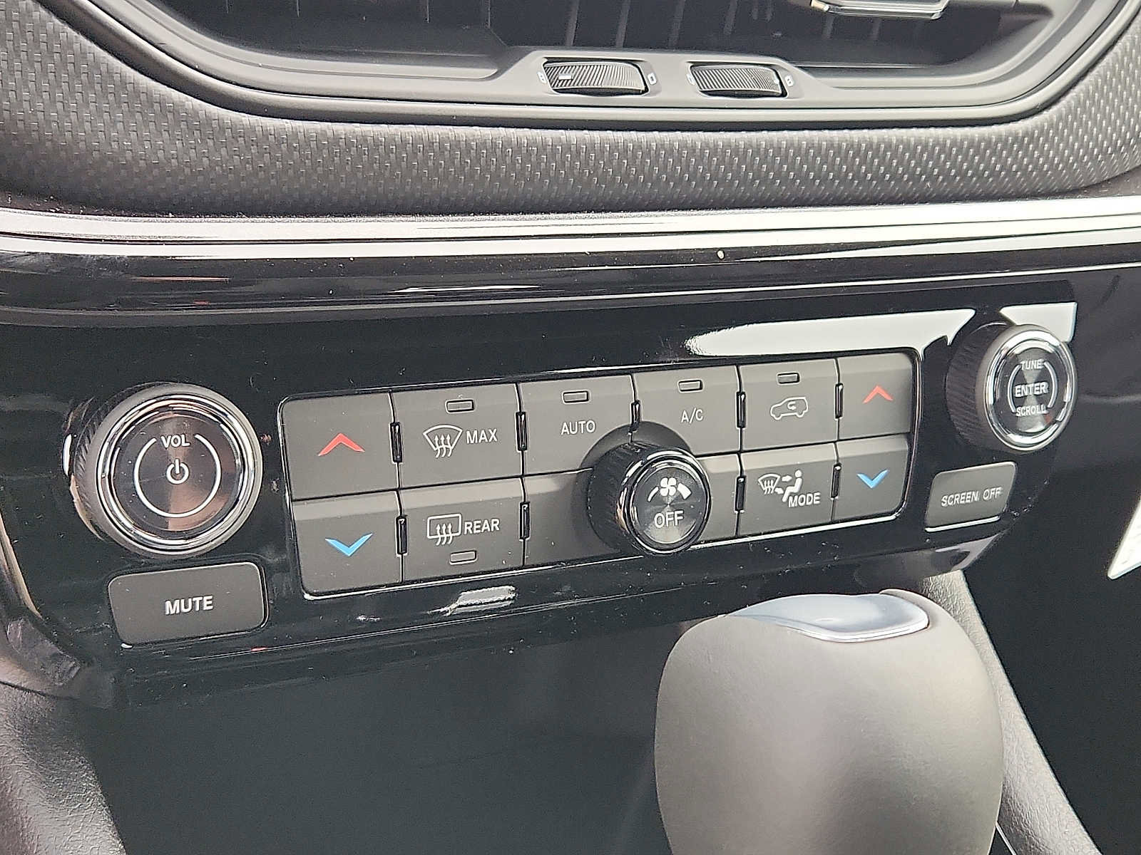 New 2026 Jeep Compass Limited image 11