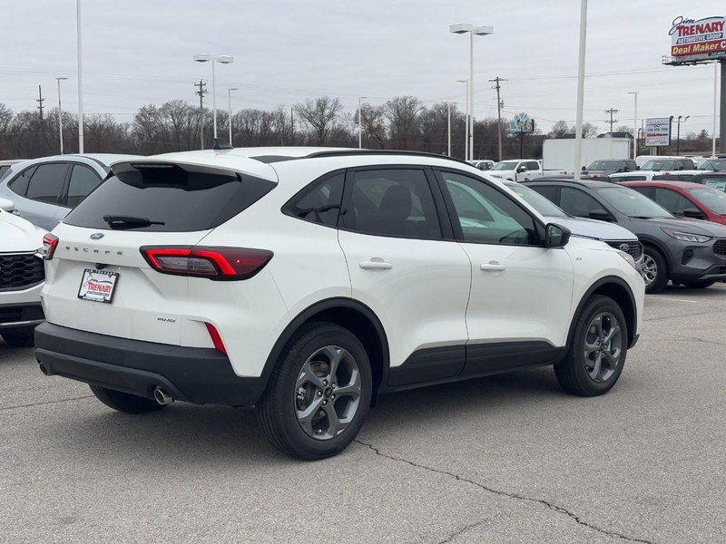New 2026 Ford Escape ST-Line w/ Tech Pack #1 AWD/4WD image 3