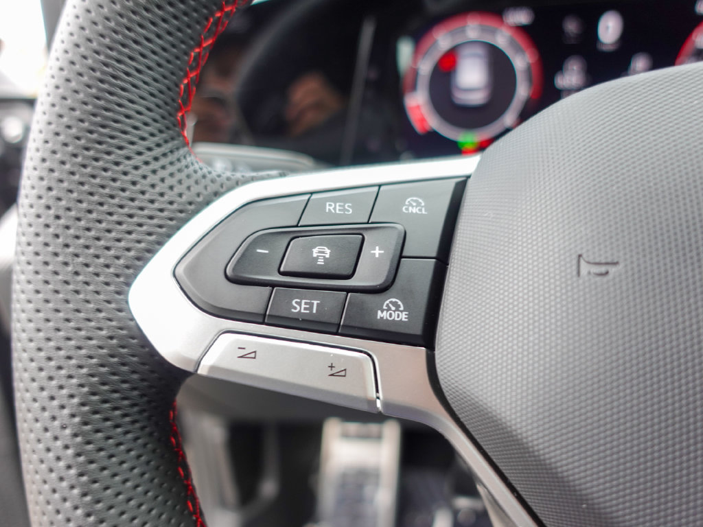New 2026 Volkswagen GTI SE FWD image 13