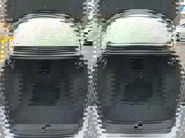 Used 2016 Chrysler 200 Limited image 29