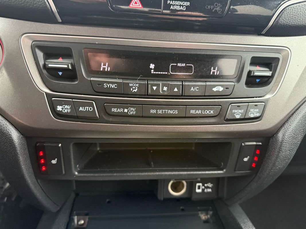 Used 2020 Honda Pilot EX image 11