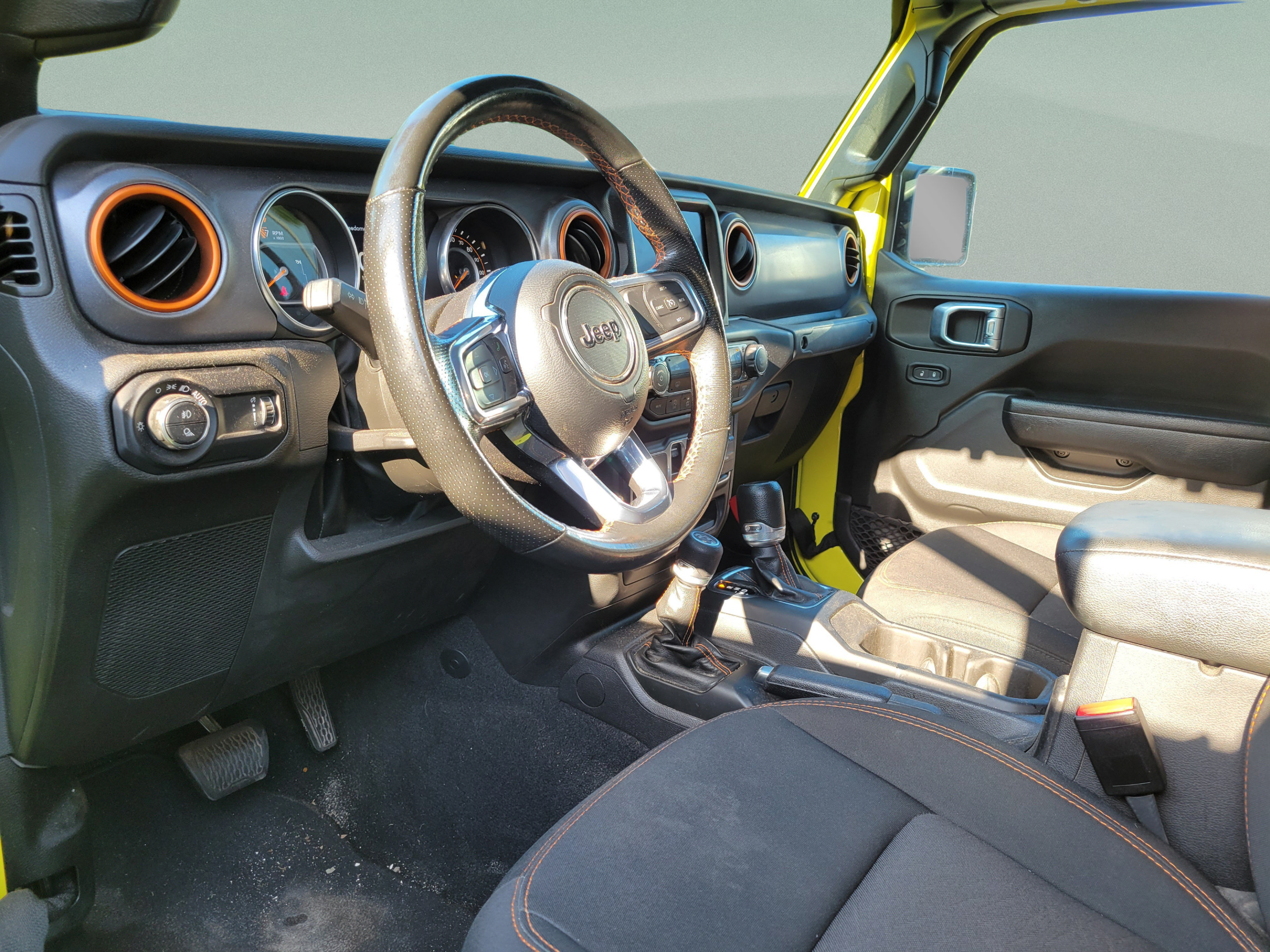 Used 2023 Jeep Gladiator Mojave w/ Trailer Tow Package AWD/4WD image 17