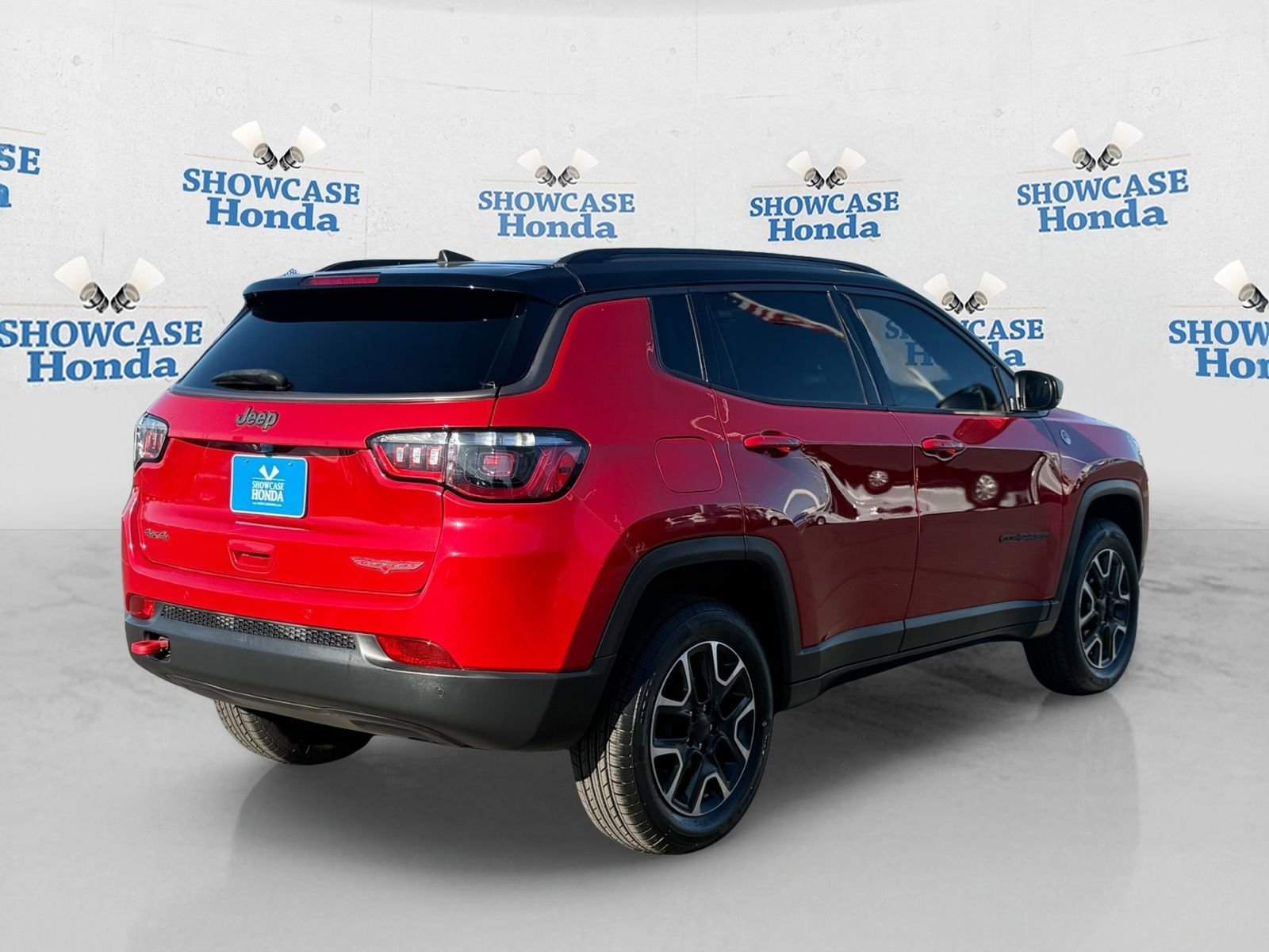 Used 2021 Jeep Compass Trailhawk image 8