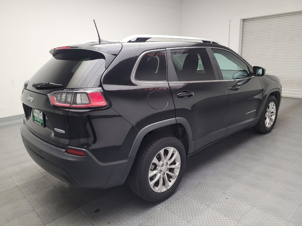Used 2019 Jeep Cherokee Latitude w/ Popular Appearance Group image 9