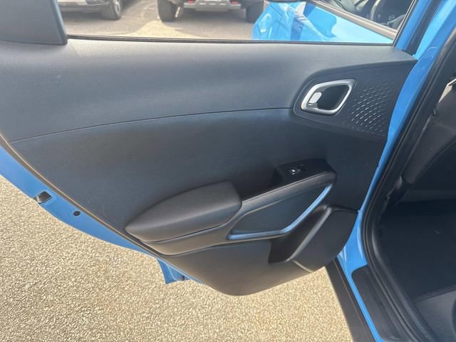 Used 2023 Kia Soul EX image 19