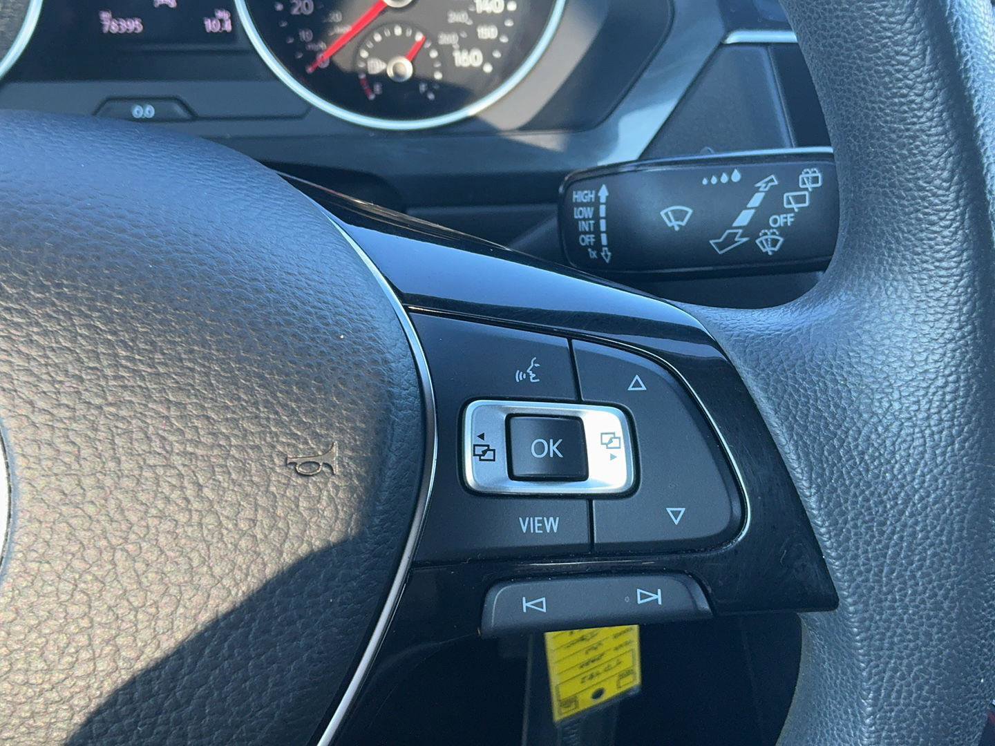 Used 2020 Volkswagen Tiguan S image 18