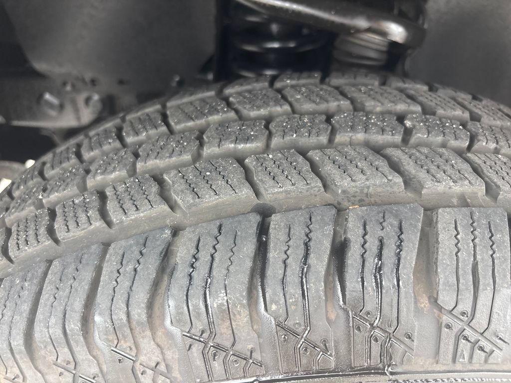 Used 2018 Toyota Tacoma SR5 AWD/4WD image 31