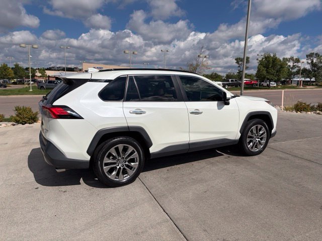 Used 2019 Toyota RAV4 Limited FWD image 9