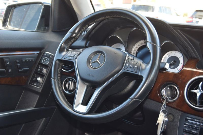 Used 2015 Mercedes-Benz GLK 250 BlueTEC 4MATIC image 25