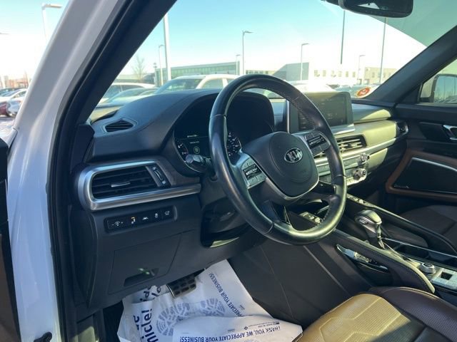 Used 2021 Kia Telluride SX w/ SX Prestige Package image 9