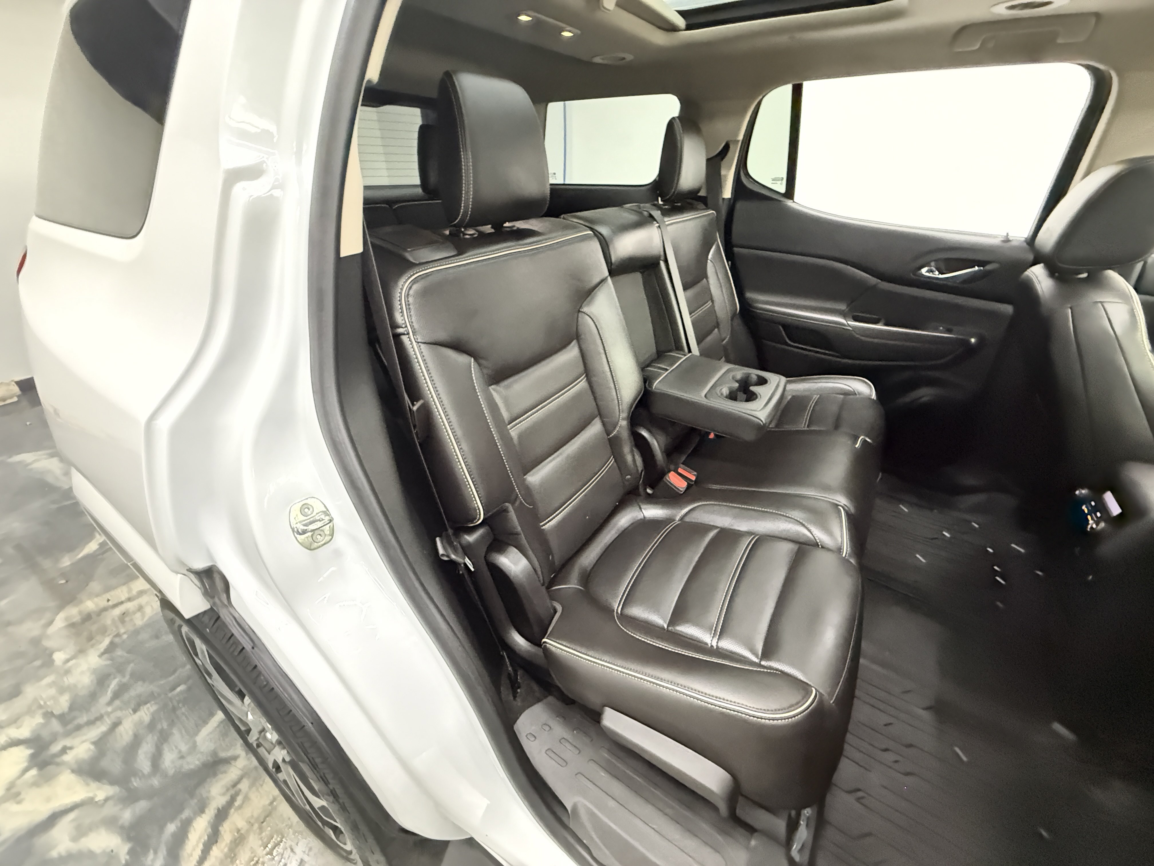 Used 2018 GMC Acadia Denali AWD/4WD image 28