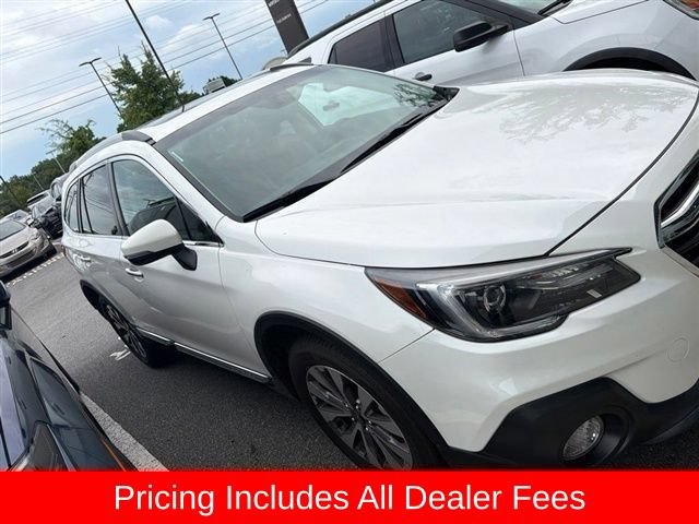 Used 2018 Subaru Outback 2.5i Touring w/ Popular Package #3 AWD/4WD image 3