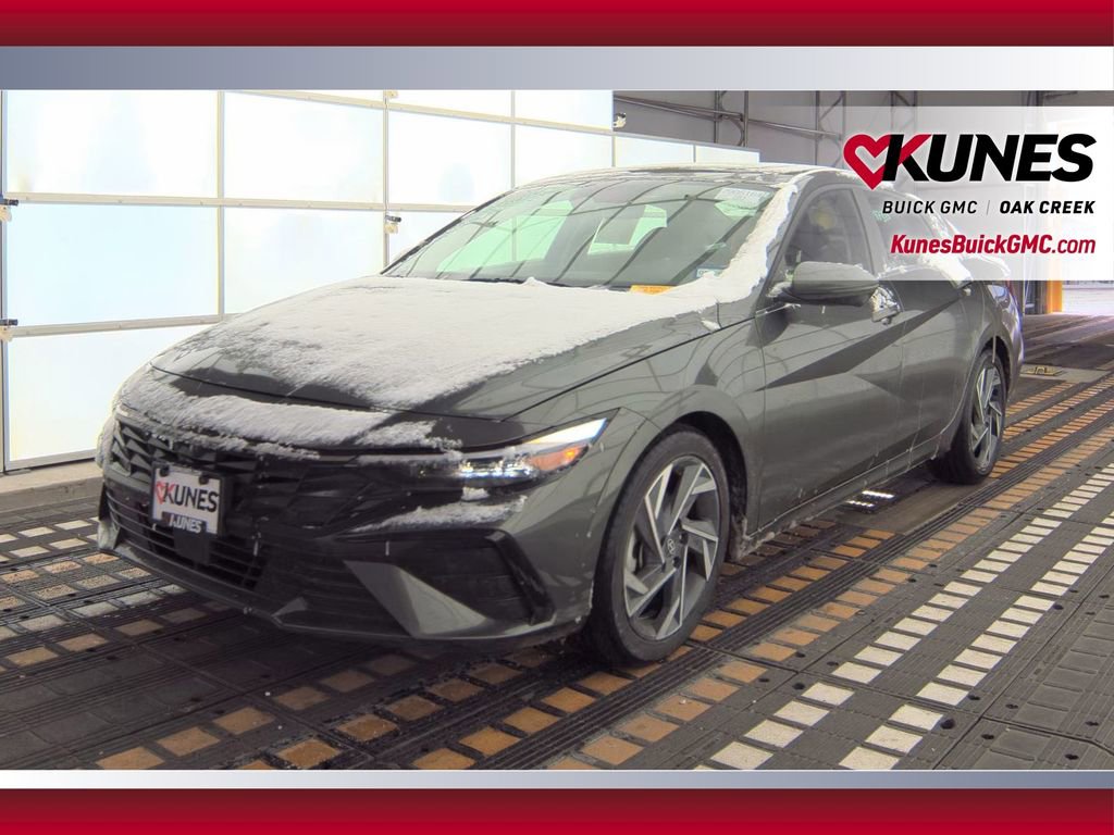 Used 2024 Hyundai Elantra Limited image 10