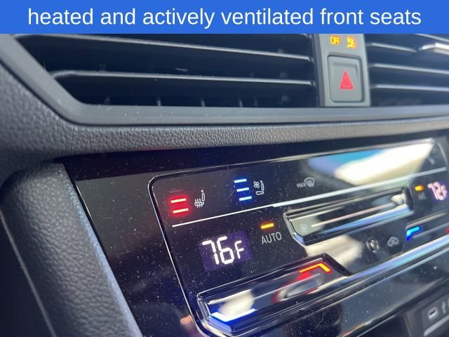 Used 2025 Volkswagen Jetta GLI Autobahn image 11