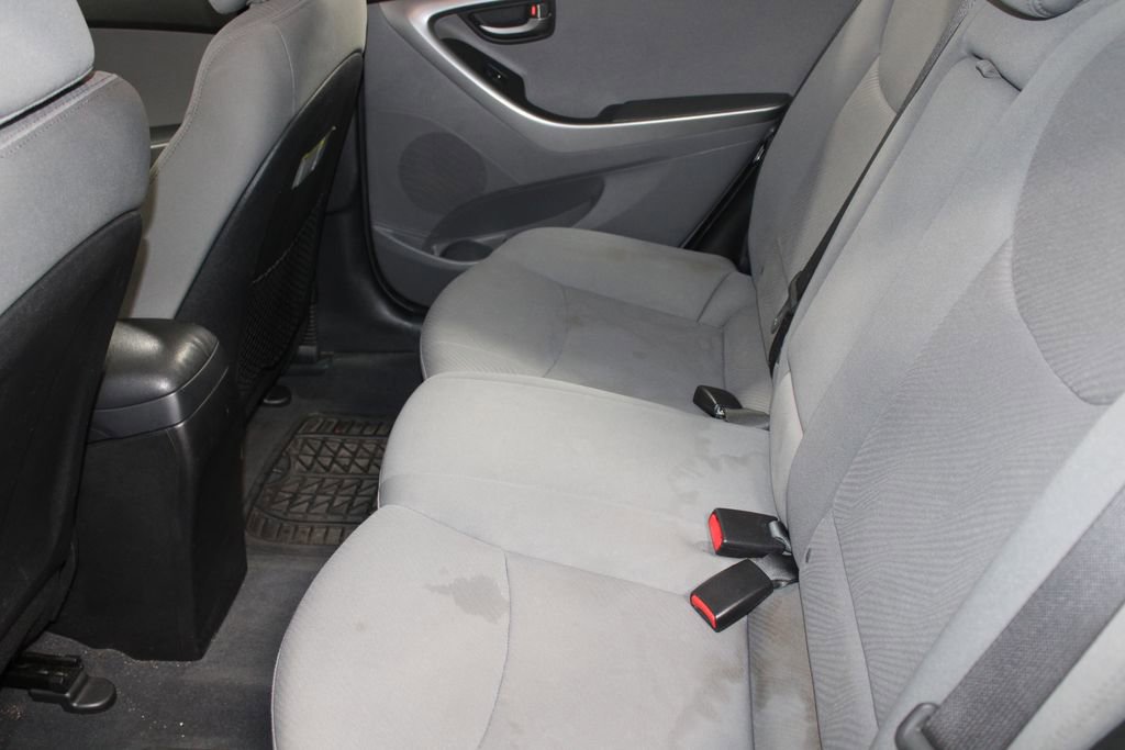 Used 2013 Hyundai Elantra GLS image 16