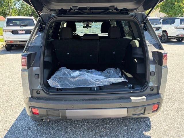 New 2026 Jeep Cherokee Laredo AWD/4WD image 5