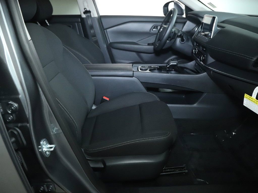 Certified 2026 Nissan Rogue S image 34