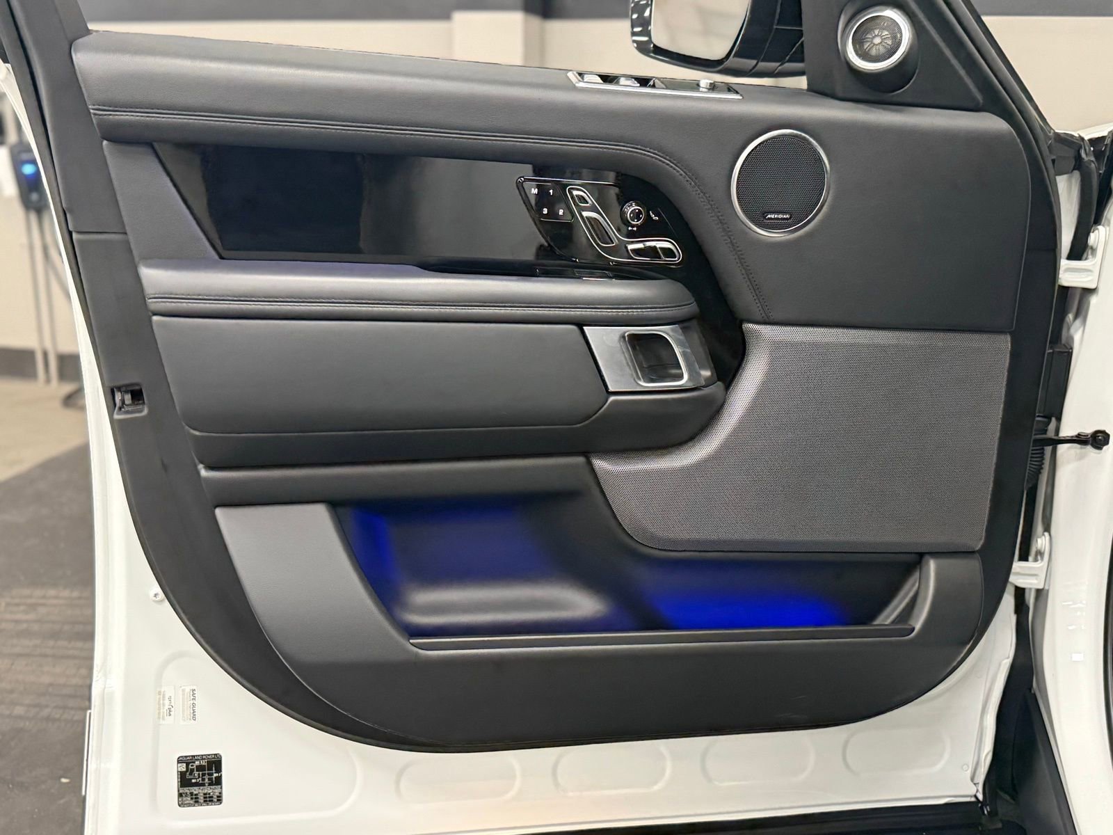 Used 2021 Land Rover Range Rover Westminster Edition image 16