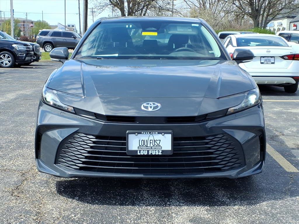 Used 2025 Toyota Camry LE image 35