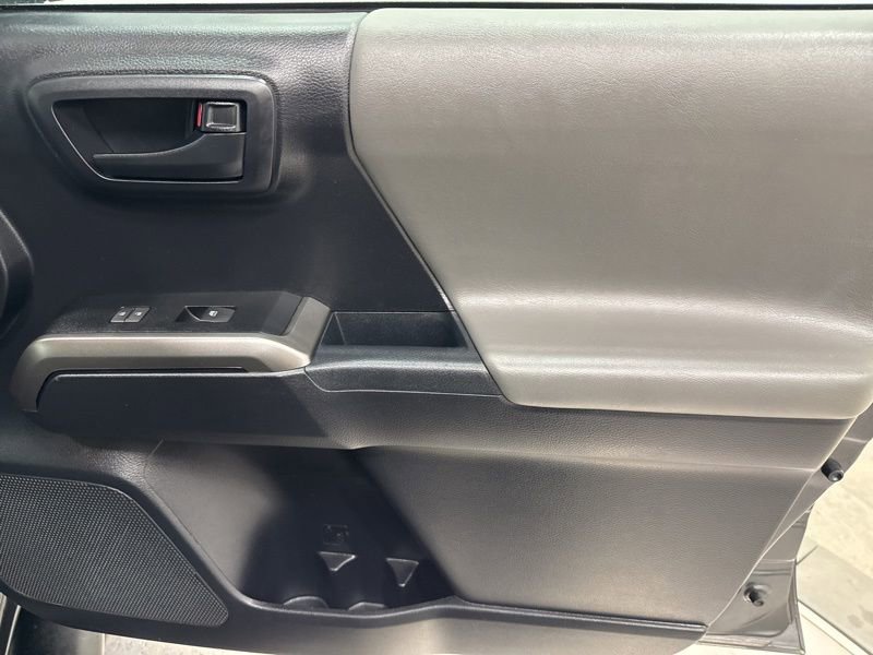 Used 2019 Toyota Tacoma SR5 image 15