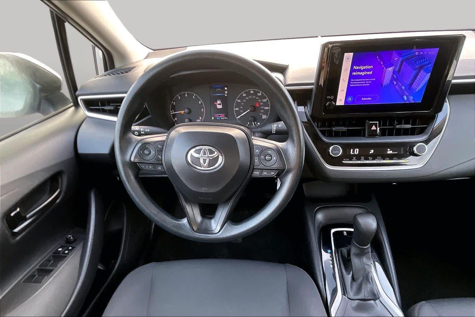 Used 2024 Toyota Corolla LE FWD image 6