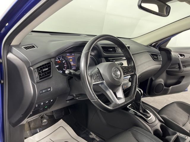 Used 2018 Nissan Rogue SL image 19