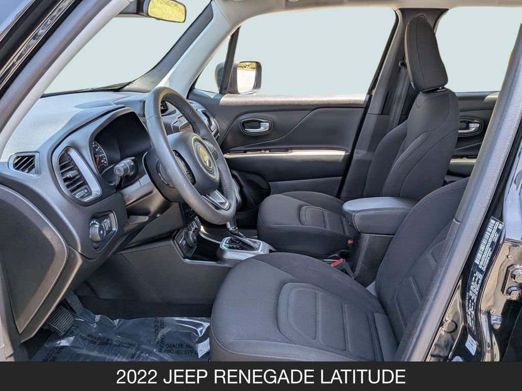 Used 2022 Jeep Renegade Latitude AWD/4WD image 14