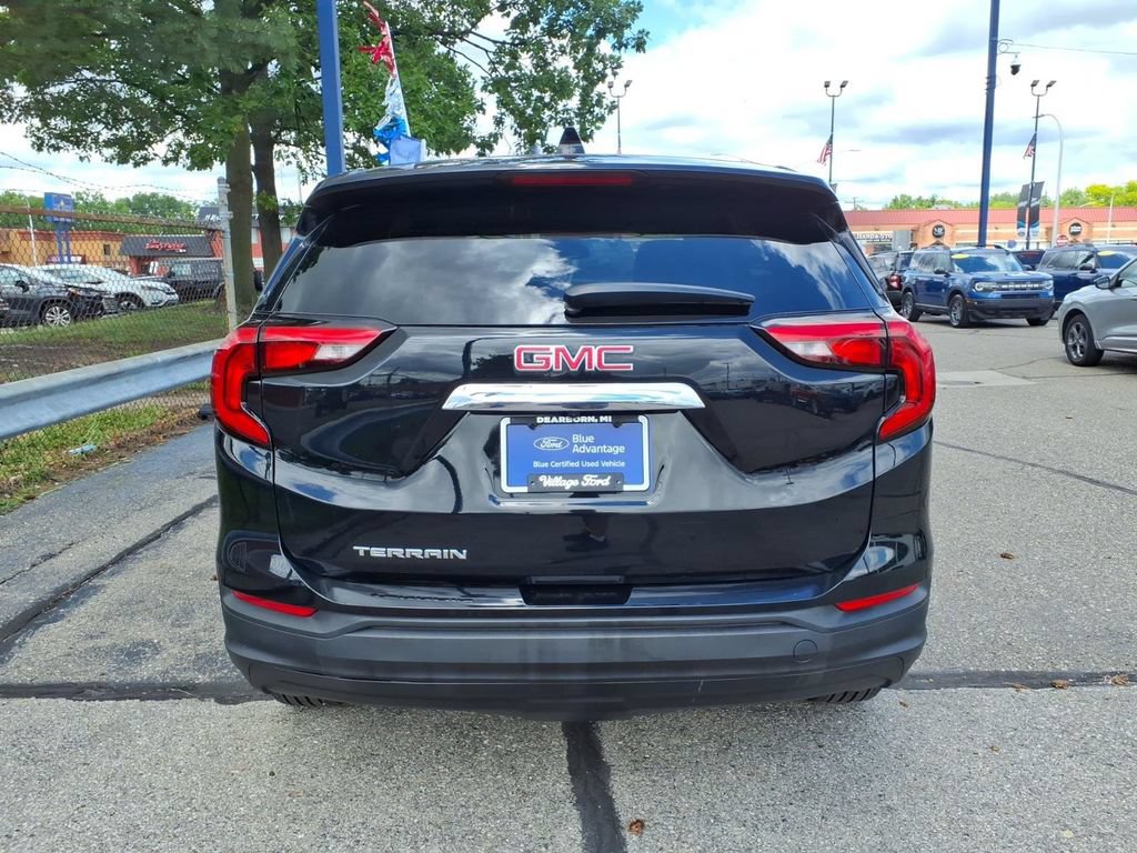 Used 2021 GMC Terrain SLE FWD image 7