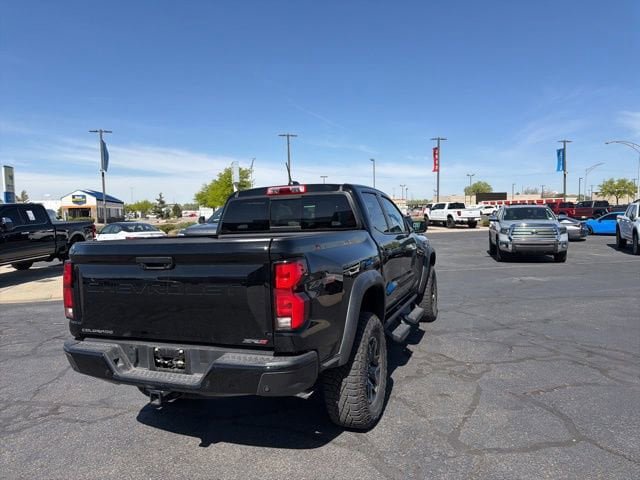 Used 2024 Chevrolet Colorado ZR2 w/ ZR2 Convenience Package III AWD/4WD image 6