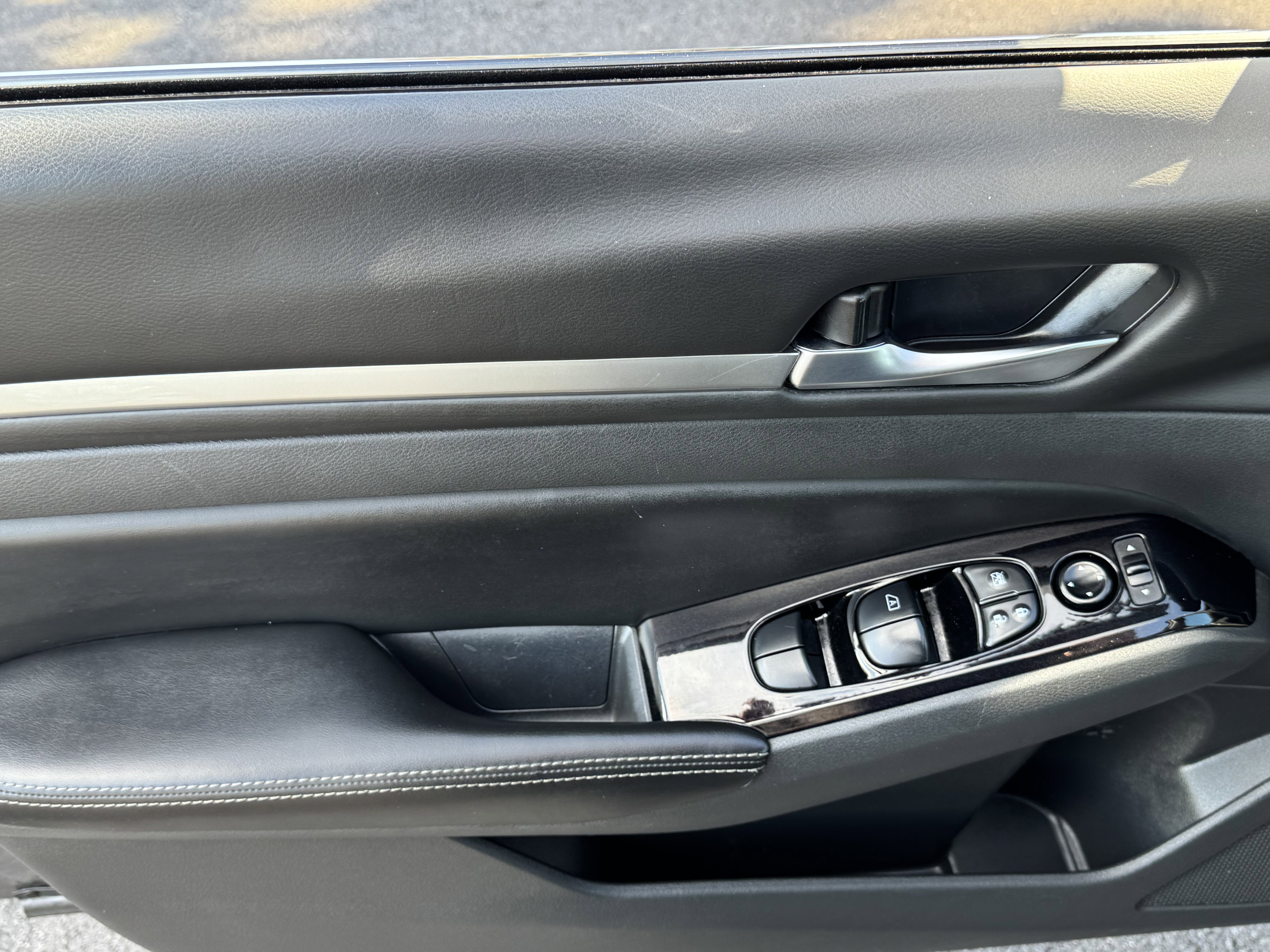 Used 2023 Nissan Altima 2.5 SV image 16