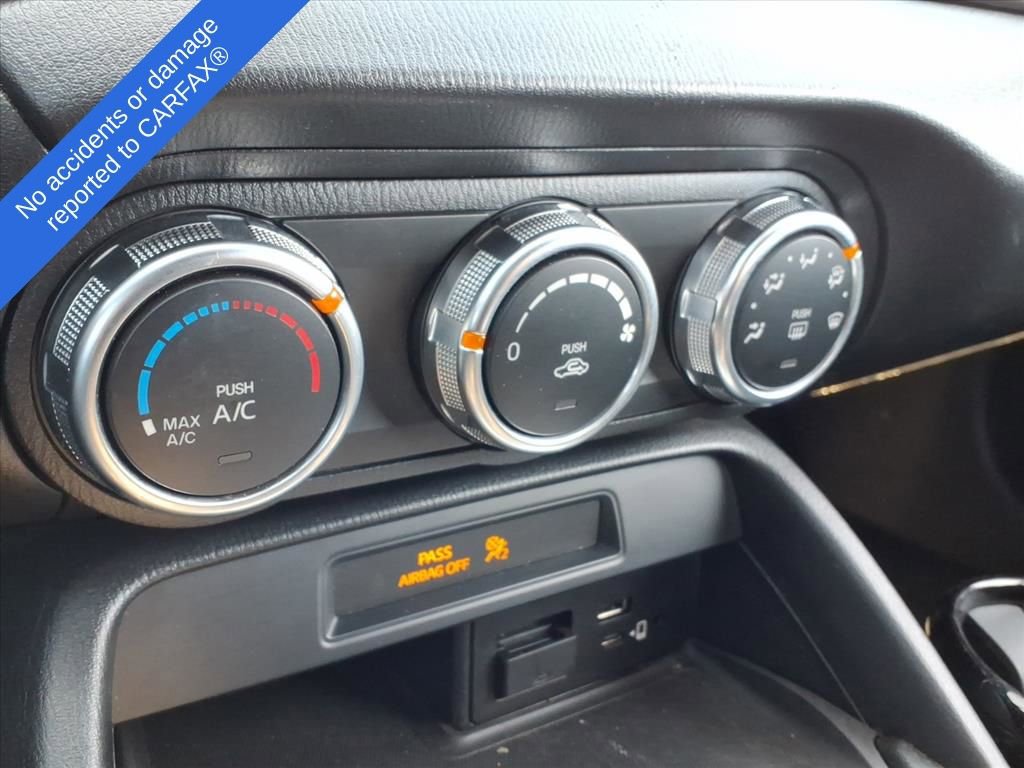 Used 2020 FIAT 124 Spider Classica w/ Mopar All Weather Plus Group image 22