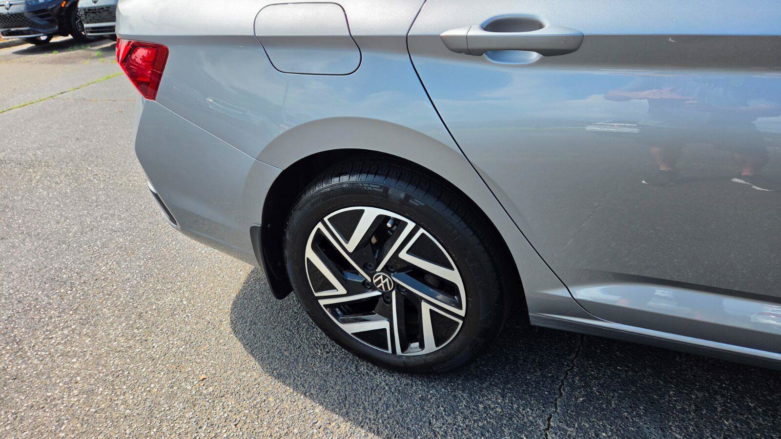 Certified 2023 Volkswagen Jetta SEL FWD image 14
