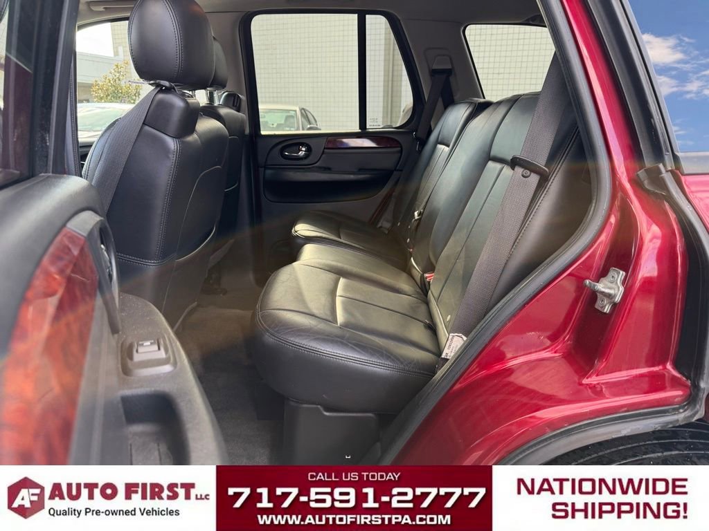 Used 2007 GMC Envoy Denali image 13