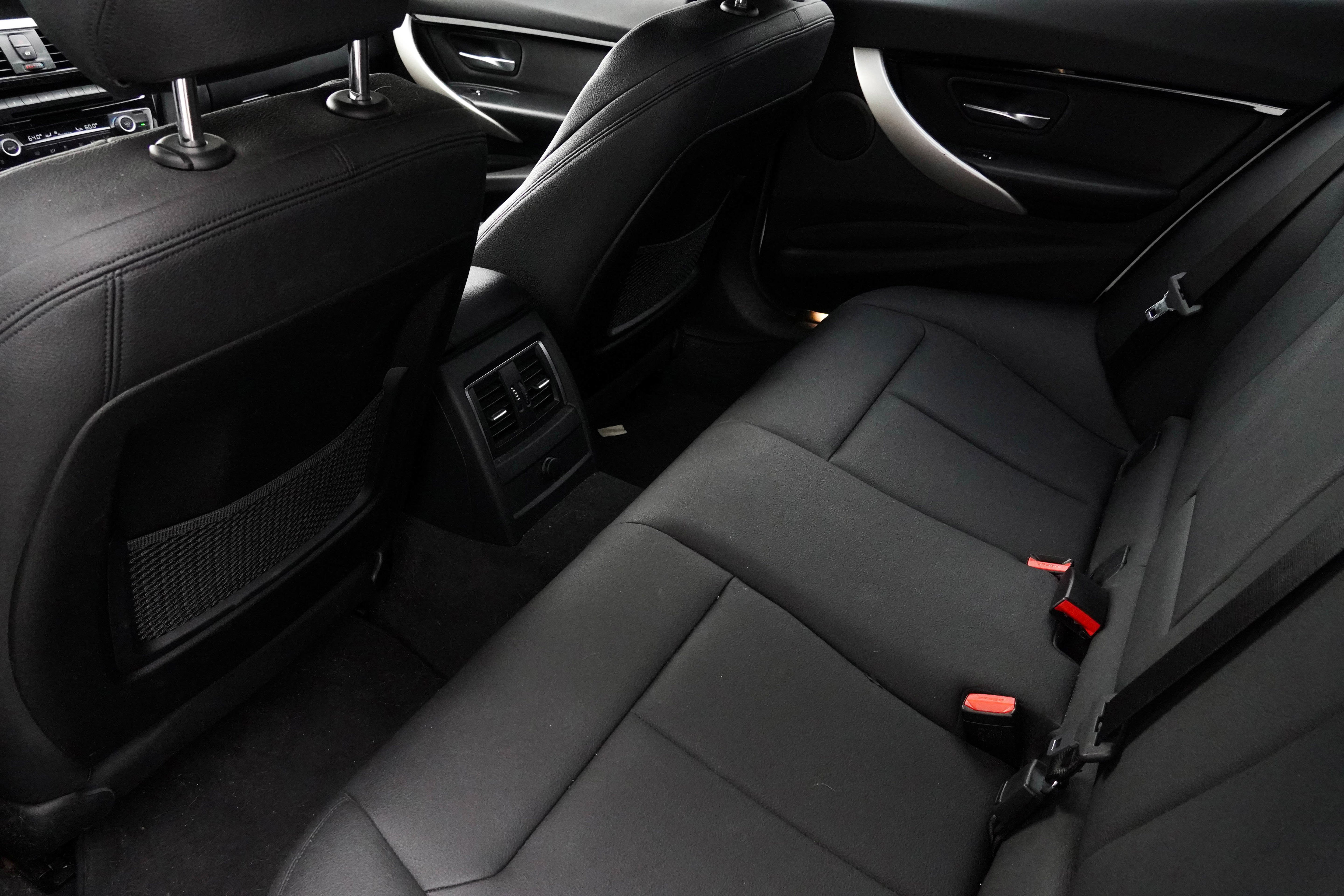 Used 2017 BMW 330i Sedan image 32