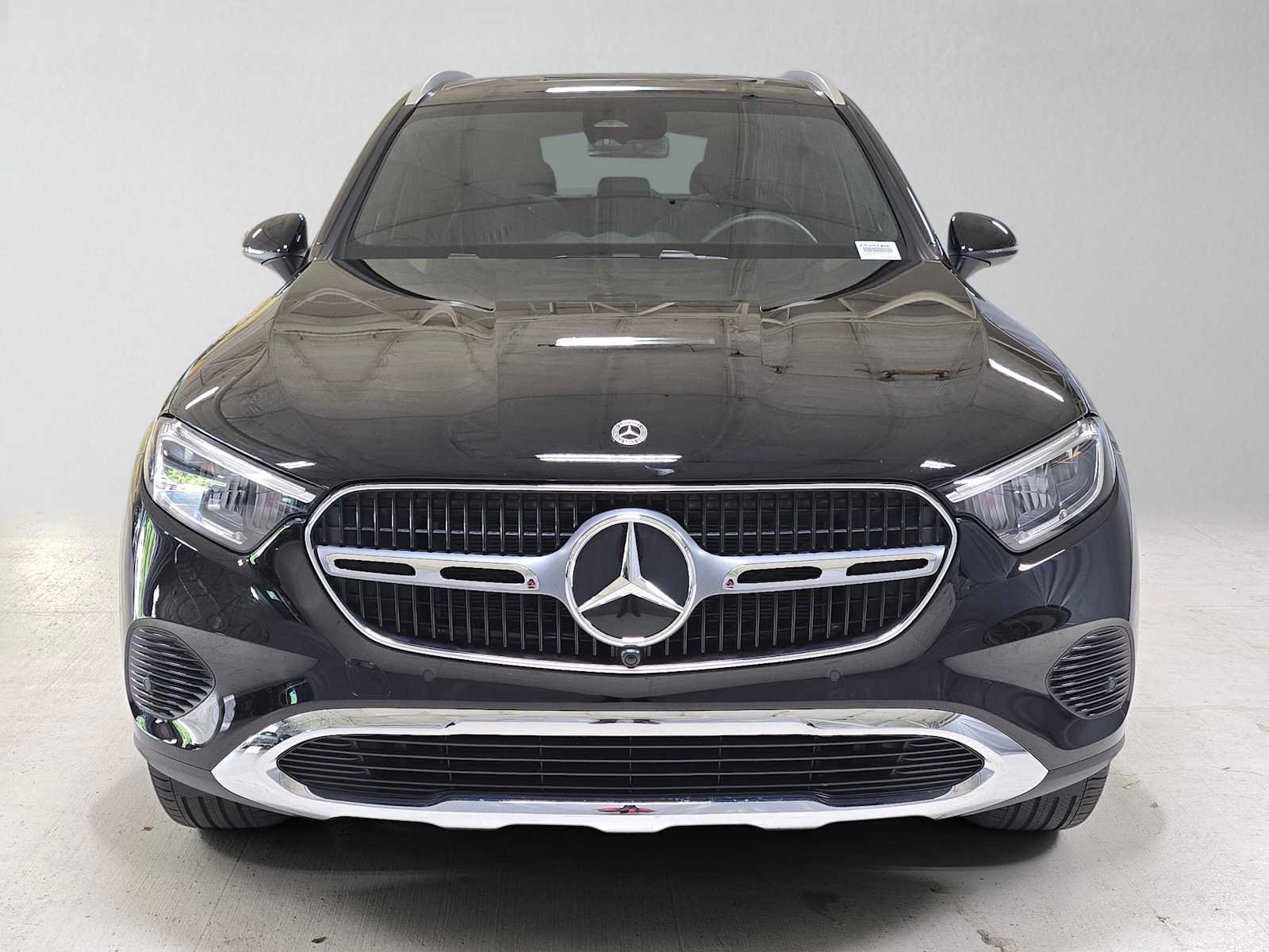 Used 2026 Mercedes-Benz GLC 300 4MATIC image 9